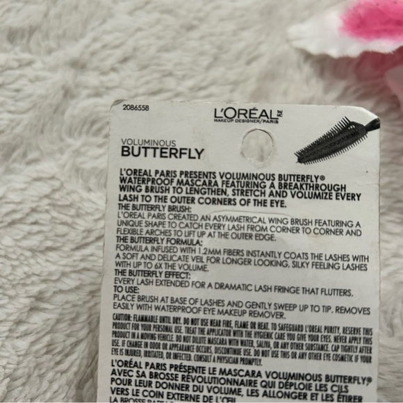 L’Oréal - Voluminous Butterfly Waterproof Mascara, Blackest Black - Picture 3 of 3